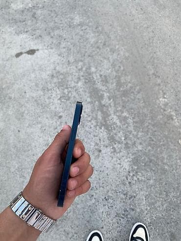 ses dinleyici: IPhone 13, Mavi, Face ID — 3