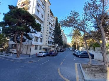 9 ci mikrorayon satilan evler: Bakı, Əhmədli, 2 otaqlı, Köhnə tikili, m. Əhmədli, 60 kv. m — 3