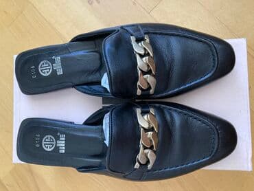 детские тапочки игрушки: Домашние тапочки, Размер: 38.5, цвет - Черный, Б/у — 1