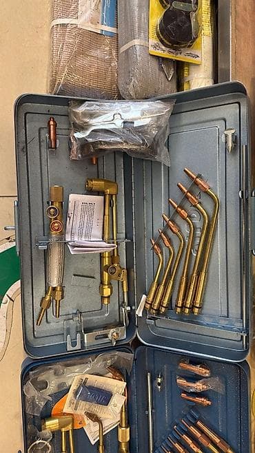 açar desti: Oksi–asetilen qaynaq və kəsmə dəsti – metal çamadan içində tam — 1