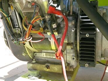 стабилизатор напряжения для дома: GenPower GBS 100 ME benzin generatoru, sarı rəngdə, daşıma üçün — 3