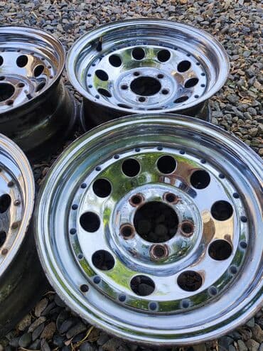 13 disk: Disk Moskvich R 14, 5 Boltlu — 6