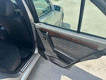 neodim maqnit: Mercedes-Benz C 230: 2.3 l | 1996 il Sedan — 6