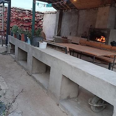 Satılır: həyət evi - Plan: geniş zal, iri mətbəx, sanitar qovşağı