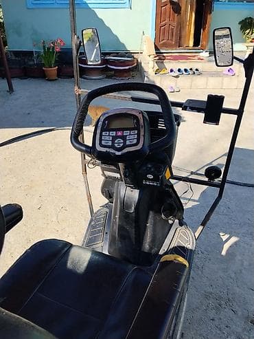 lada teker: Elektrik skuter – üstü örtülü, 3 təkərli - Elektriklə işləyən 3 — 4