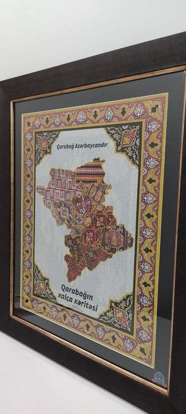 Qarabağin xalça xəri̇təsi̇
ölçüləri 31#39 sm və 59 #50 sm lalafo.az -da Qarabağin xalça xəri̇təsi̇
ölçüləri 31#39 sm və 59 #50 sm