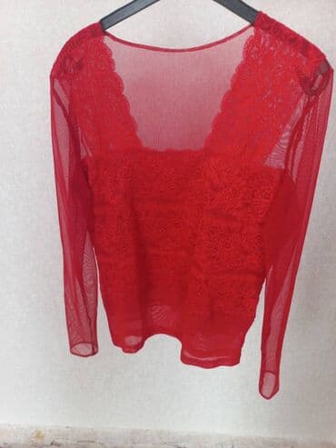 женские красные кеды: Qirmzi gupur koftadir.baha alinib.2 defe geyinmiwem.38-40-42 razmere — 2