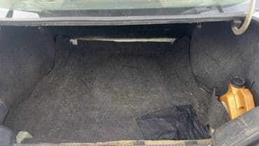 surət qutusu: Daewoo Nexia sedanı - Kuzov: 4 qapılı sedan, açıq gümüş rəng - Nömrə — 11