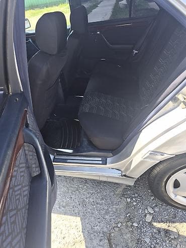 195 65 15 teker: Mercedes-Benz C-Sinif sedan, gümüş rəng. - Kuzov: 4 qapı, klassik W202 — 10