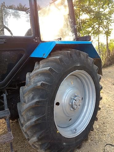 запчасти опель вектра б: Belarus 892 traktor - Model: Belarus 892 (4x4) - Rəng: mavi-qara - — 10