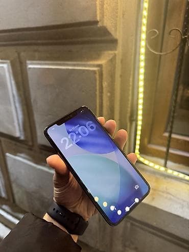 iphone x kabrolar: IPhone 11 Pro Max, 64 GB, Pacific Blue — 2