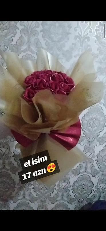 Məhsul: əl işi gül buketi - Tamamilə əl işidir: mərkəzdə qırmızı