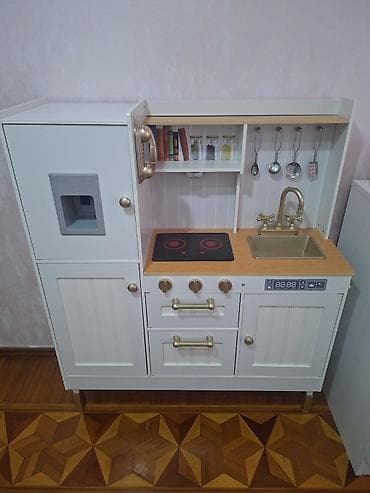 Uşaq dünyası: Uşaq üçün mətbəx mebeli,Təmizdir,4 ay işlənib,100 azn,az işlənib,öz — 4