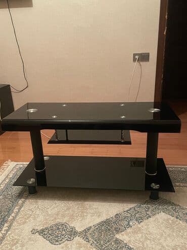 Masa və oturacaq dəstləri: Jurnal masası, Açılmayan, Şüşə, Dördbucaq masa — 1