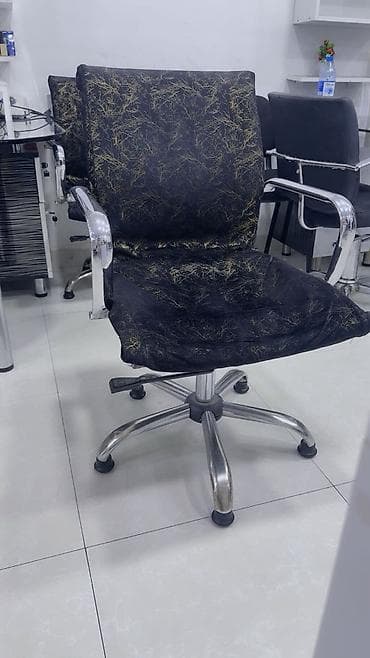 qusar mebel: Salon kreslosu – peşəkar istifadə 4 eded kreslo biri 70 azn.Ünvan Qara — 1