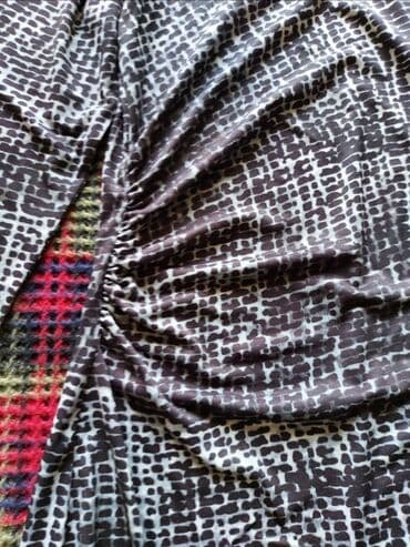 женские брюки новые: L, 40 razmer. Türkiyə. Yeni
Uzunluq 100 sm — 1