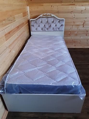 demir carpayı: Kravat fabrik istehsalidi. Alti demirdi cox keyfiyyetlidir. Catdirma — 3