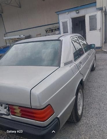 ceska mercedes: Salam.Mercedes-Benz 190 (W201) sedan,mexanika 1991 ci il.Mator karopka — 8