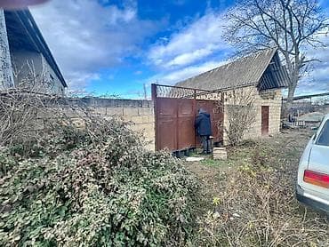 gencede ev: 3 otaqlı, 80 kv. m, Orta təmir — 9