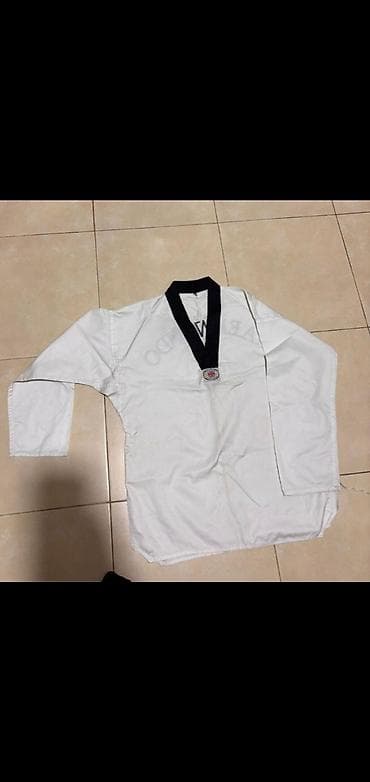 Oyuncaqlar: Qalin materialli cudo idman geyimi kimano.20 manat.Az istifade — 3