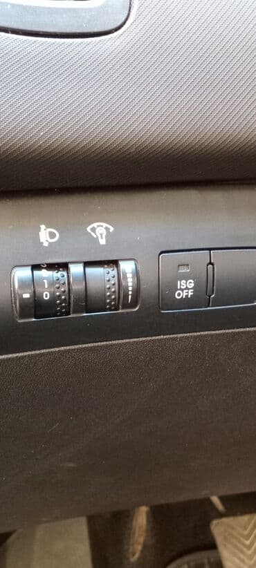 продажа подержанных автомобилей: Kia Ceed: 1.6 л | 2010 г. Хэтчбэк — 13