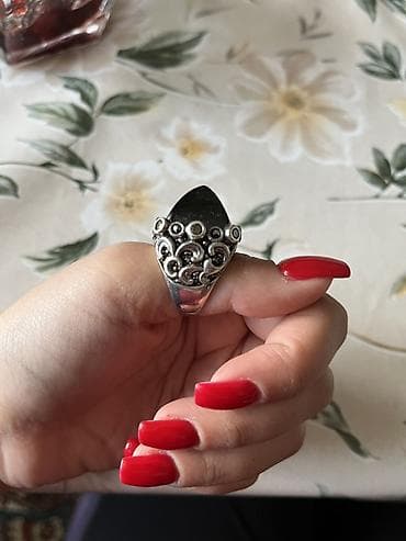 Бижутерия: Gümüş üzüklə iri daşlı dizayn - Material: gümüş tonlu korpus (metal — 2