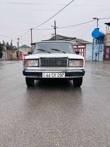 Скупка авто: VAZ 2107 sedan - Kuzov: 4 qapılı sedan, ağ rəng - Mühərrik: benzinli — 3