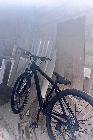 idman velosiped: Velosiped – şəhər və yüngül off-road üçün - Rəng: mat qara - Çərçivə — 1