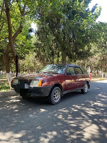 Model: VAZ 2109 (Samara) hatchback, 5 qapı Kuzov rəngi: tünd bordо