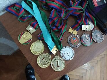 учебник по азербайджанскому языку 5 класс: Məhsul: Mükafat medalları dəsti Təsvir: - Yarış və tədbirlər üçün — 5