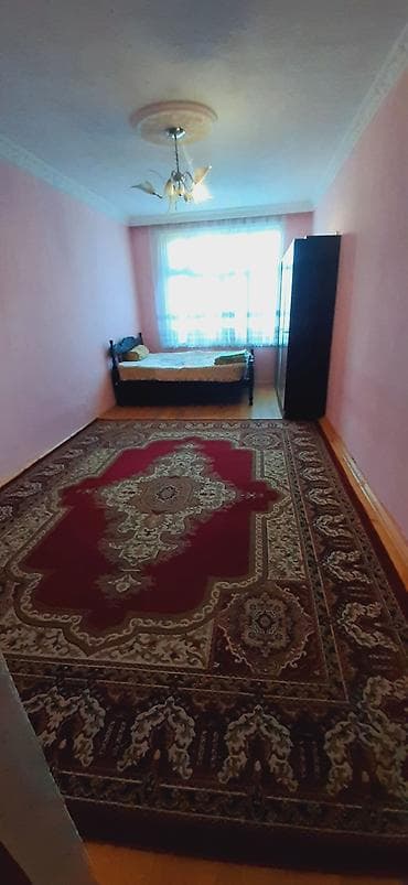 шеки: Kiraya verilir gence dos 102de 2 otaq 2ci mertebe 270m — 2