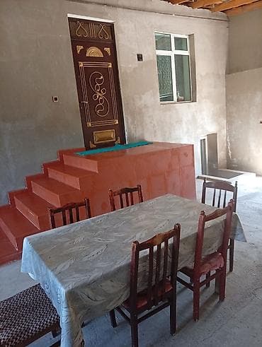 bayılda ev: Satılır: İsmayıllı rayon uştal kənd rayonla mesafə 17 km - Yerden — 6
