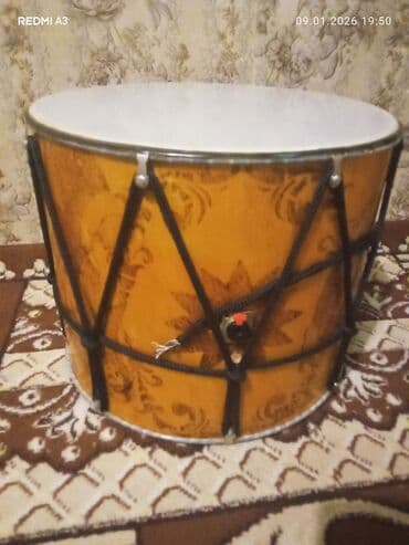 Аккордеоны: Nağara / Davul - Korpus: silindrik gövdə, ağ rəngli - Membran: hər — 2