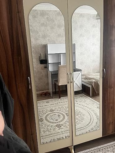 islenmis matras: İşlənmiş, 4 qapılı, Güzgülü, Qəhvəyi, Digər material, Açılan, Düz dolab — 2