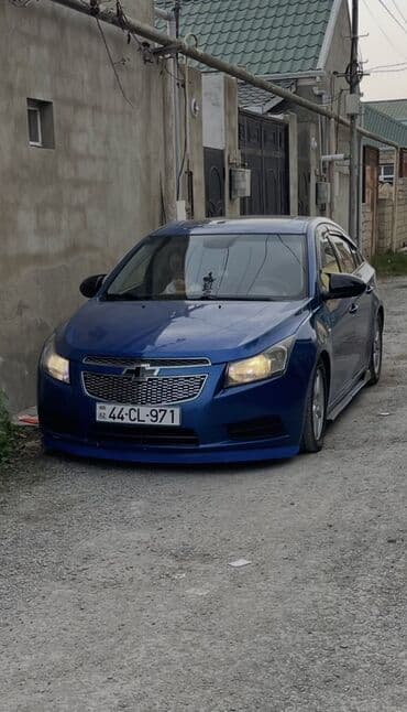 prius qalmaq şərti ilə: Chevrolet Cruze: 1.8 l | 2010 il 290 km Sedan — 1