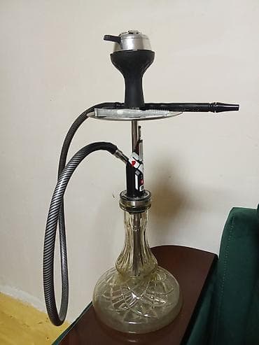 ev ucun etirler: Şüşə kolba və metal gövdəli nargilə dəsti. Xüsusiyyətlər: - Aşağı — 1