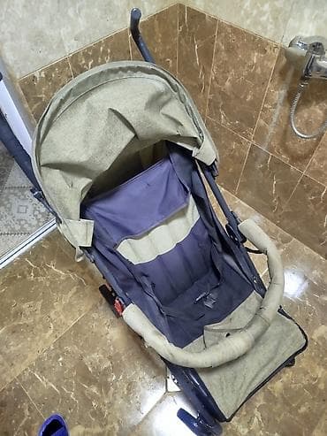 Klassik gəzinti arabası