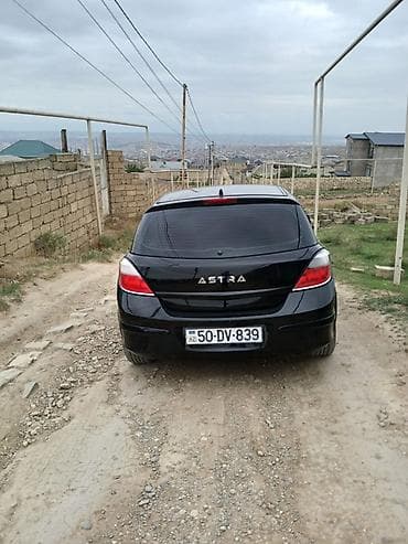 reno masin: Opel Astra: 1.4 l | 2006 il 300000 km Hetçbek — 1