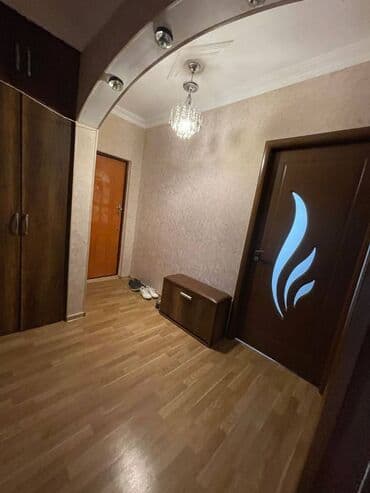 9 ci mikrorayon satilan evler: Bakı, 3 otaqlı, Köhnə tikili, m. Əhmədli, 80 kv. m — 11