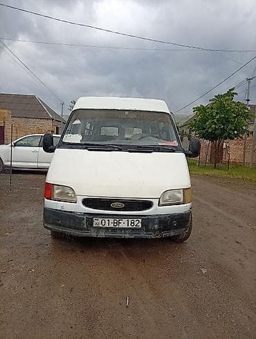 evakuator satisi: Ford Transit: 2.4 l | Mikroavtobus — 6