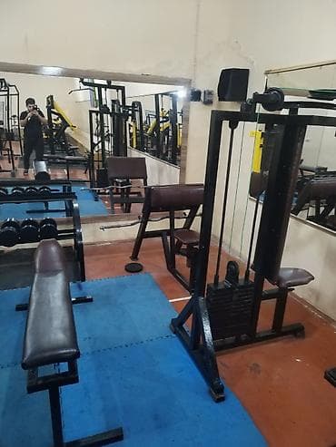 Fitness zalı üçün avadanlıq dəsti Tam təchizatlı güc və kardio