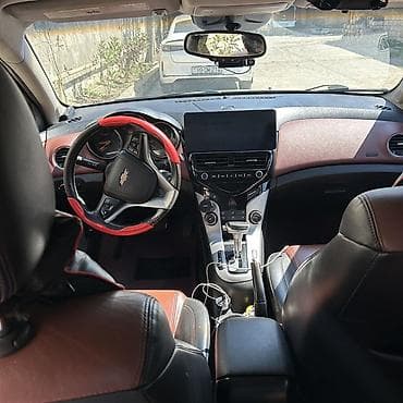 07 2012: Chevrolet Cruze: 1.4 l | 2012 il 26252 km Sedan — 2