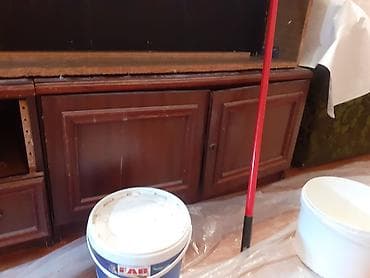 pol taxtasl: Düz TV altlığı, Polkalı — 1