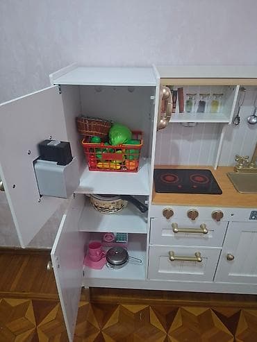 Uşaq dünyası: Uşaq üçün mətbəx mebeli,Təmizdir,4 ay işlənib,100 azn,az işlənib,öz — 1