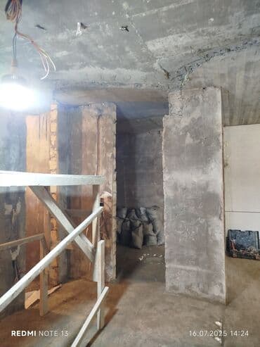 malyar işi: Səssiz tozsuz səliqəli kəsim. Beton katlavan monolit kubik — 15
