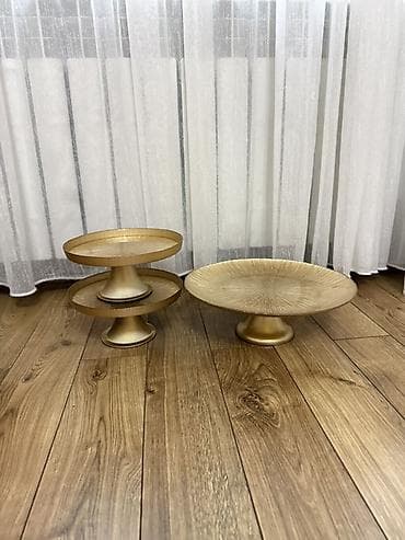 Tort və şiriniyyat qabı, rəng - Qızılı, Metal