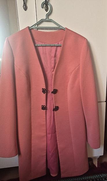 Zərif gəzdirmə pencək – pudra/çamgül rəngi - Model: qadın üslubunda