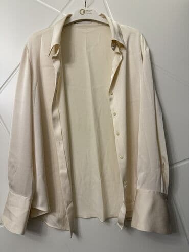 Klassik krem rəngli düyməli köynək - Model: Uzunqol, düyməli, klassik