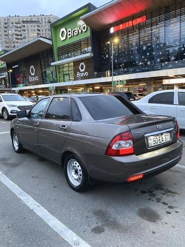 badamdar masin bazari unvan: VAZ (LADA) Priora: 1.6 l | 2016 il 140000 km Sedan — 3
