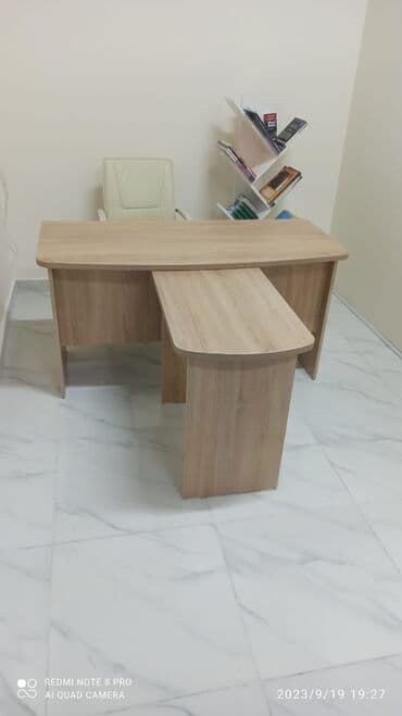 Ofis mebel dəsti – direktor/menecer masası və oturacaqlar - Modern